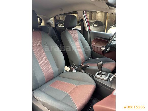 Değişensiz Ford Fiesta 1.4 Titanium 2010 Model 