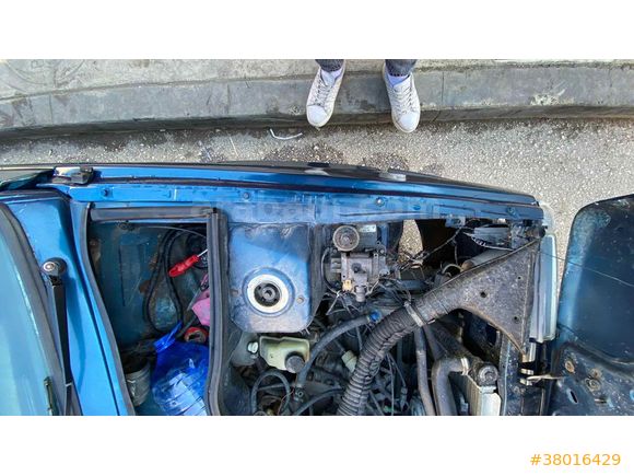 Temiz Renault R 9 1.4 Broadway 1996 Model 