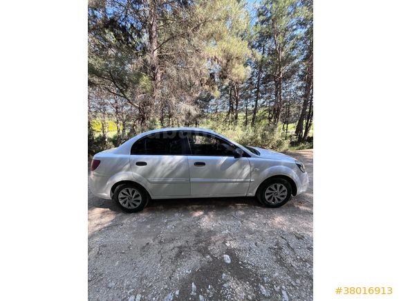 Sahibinden Kia Rio 1.4 EX Comfort 2011 Model