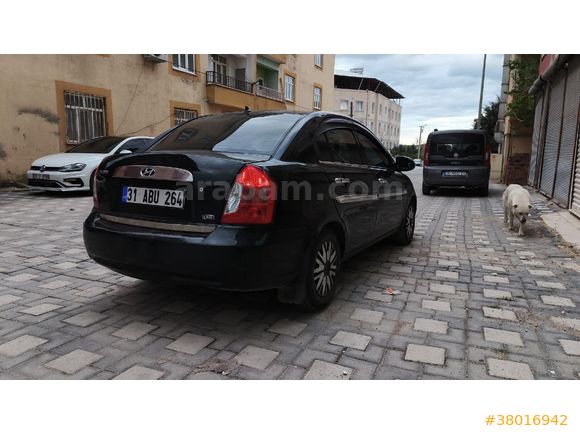 Sahibinden Hyundai Accent Era 1.5 CRDi-VGT Team 2007 Model  338.500 km Siyah