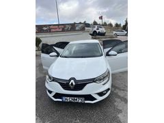Sahibinden Renault Megane 1.5 Blue DCI Touch 2019 Model  139.000 km Beyaz