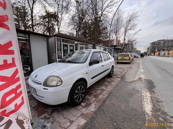 Sahibinden Renault Clio 1.4 RNA 2000 Model