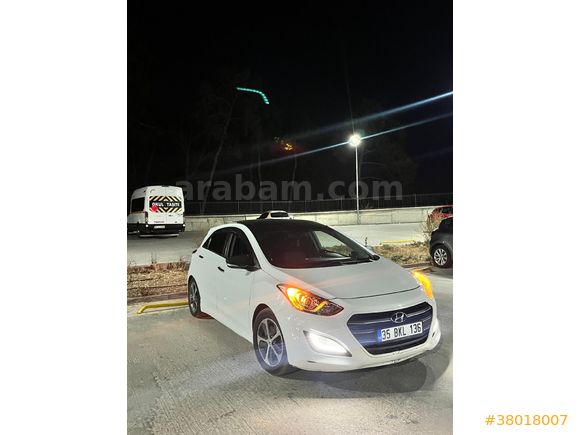 SON  GÜNE ÖZEL FİYAT  Sahibinden Otomatik Hyundai i30 1.6 CRDi Elite 2015 Model