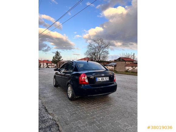 Sahibinden Hyundai Accent Era 1.4 Select 2006 Model  207.000 km Siyah