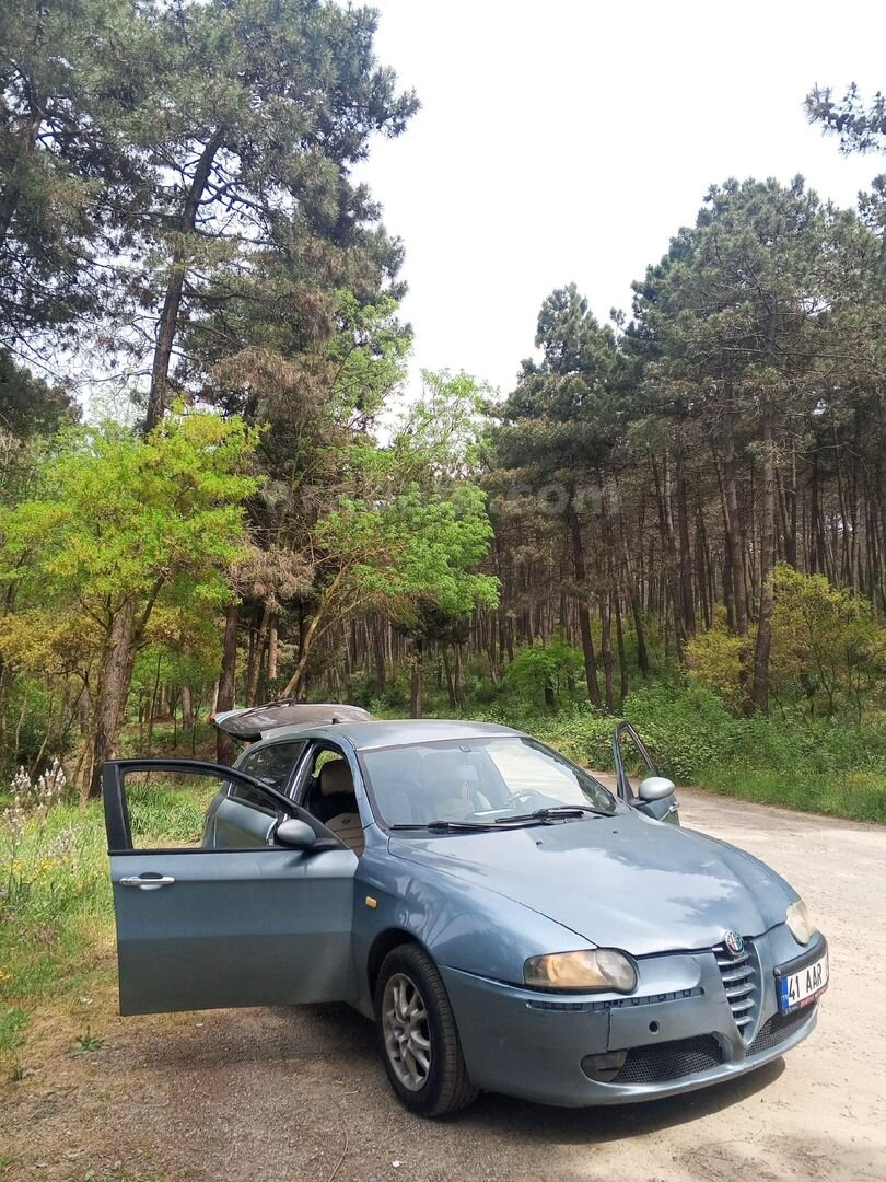 Sahibinden Alfa Romeo 147 1.6 TS Distinctive 2004 Model İstanbul 269.000 km Mavi 3