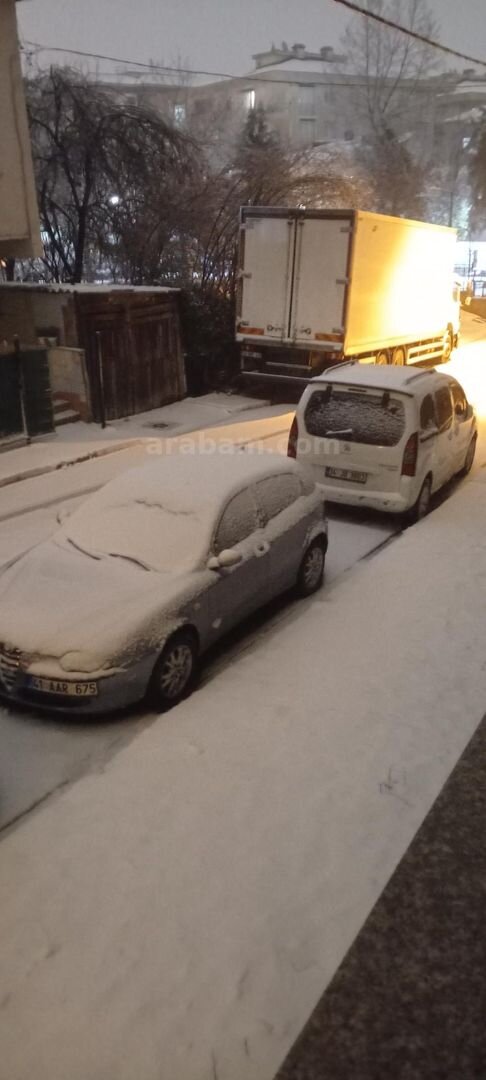 Sahibinden Alfa Romeo 147 1.6 TS Distinctive 2004 Model İstanbul 269.000 km Mavi 6