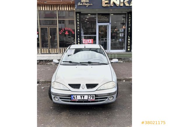 Sahibinden Renault Megane 228 bin km  1.4 motor 2002 Model 