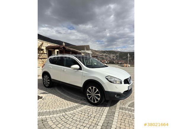 Sahibinden Nissan Qashqai 1.5 dCi Platinum 2010 Model  263.000 km Beyaz
