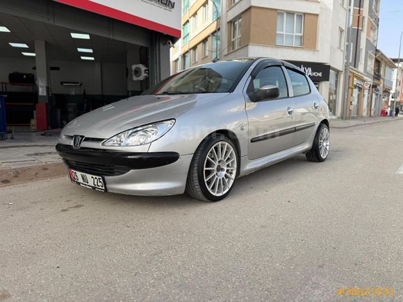 Sahibinden Peugeot 206 1.4 XR 2000 Model