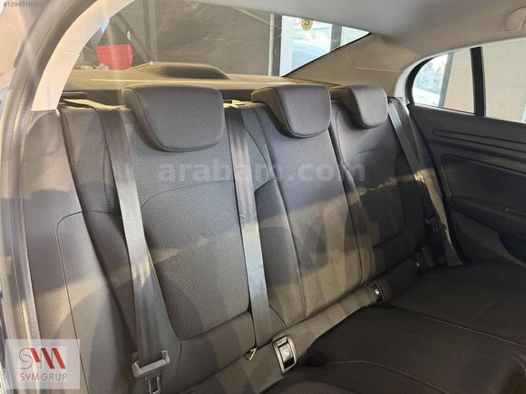 'SYM GRUP OTOMOTİV' 2025 MEGANE 1.3 TCE TOUCH HATASIZ