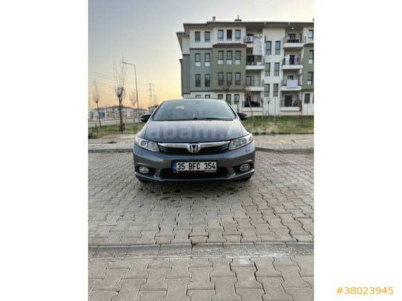 Sahibinden Honda Civic 1.6i VTEC ECO Elegance 2012 Model 