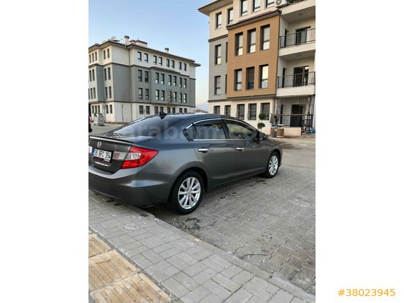 Sahibinden Honda Civic 1.6i VTEC ECO Elegance 2012 Model 