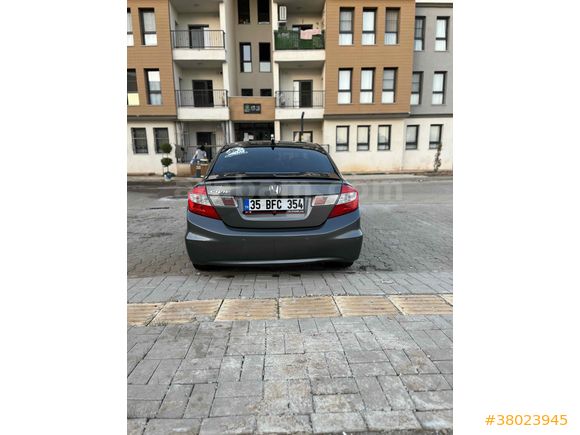 Sahibinden Honda Civic 1.6i VTEC ECO Elegance 2012 Model 