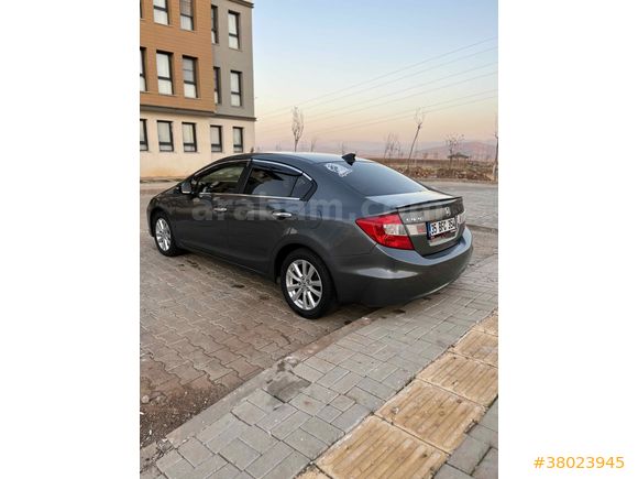 Sahibinden Honda Civic 1.6i VTEC ECO Elegance 2012 Model 
