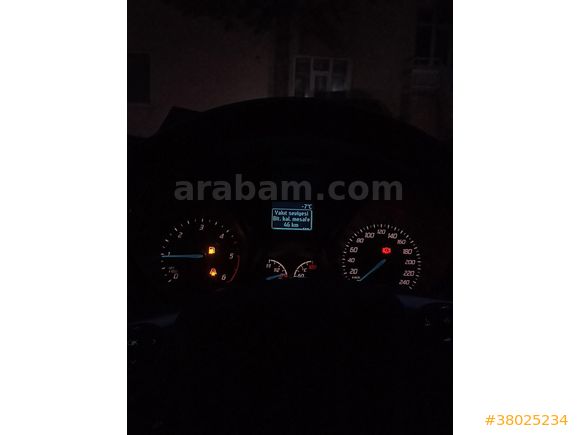 Sahibinden Ford Tourneo Connect 1.6 TDCI Titanium 2015 Model