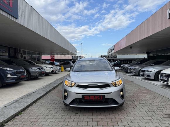 K.K 12 TAKSİT! 2023 KİA STONİC - 1.4 OTOMATİK-COOL-61.000 KM