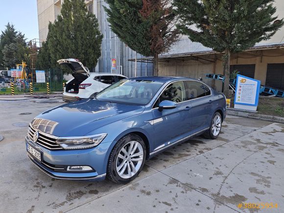 Sahibinden Sorunsuz Volkswagen Passat 1.4 TSi BlueMotion Highline 2015 Model  Mavi (metalik)