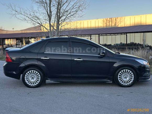 İKİZLERDEN TİTANİUM SUNROOF SÜRÜŞ MODU KEYLESS GO FOCUS