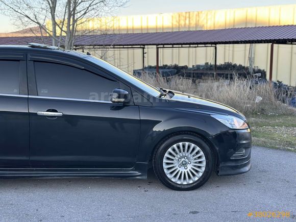 İKİZLERDEN TİTANİUM SUNROOF SÜRÜŞ MODU KEYLESS GO FOCUS