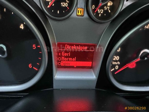 İKİZLERDEN TİTANİUM SUNROOF SÜRÜŞ MODU KEYLESS GO FOCUS