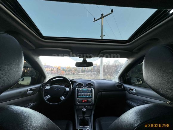İKİZLERDEN TİTANİUM SUNROOF SÜRÜŞ MODU KEYLESS GO FOCUS