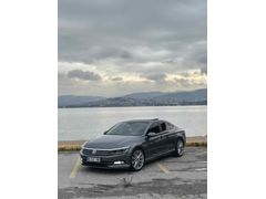 Volkswagen Passat 1.6 TDi BlueMotion   Komple higline görünüm cam tavan led far led stop fabrika çıkış opsiyondur
Dolu dolu bir araçtır !!