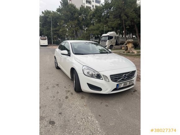 Bakımlı  Volvo S60 1.6 D Premium 2012 Model 