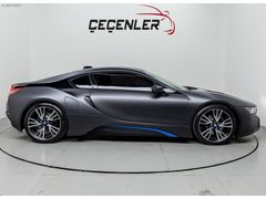 ÇEÇENLER 2015 BMW i8 PREMİUM TECHNO HATASIZ