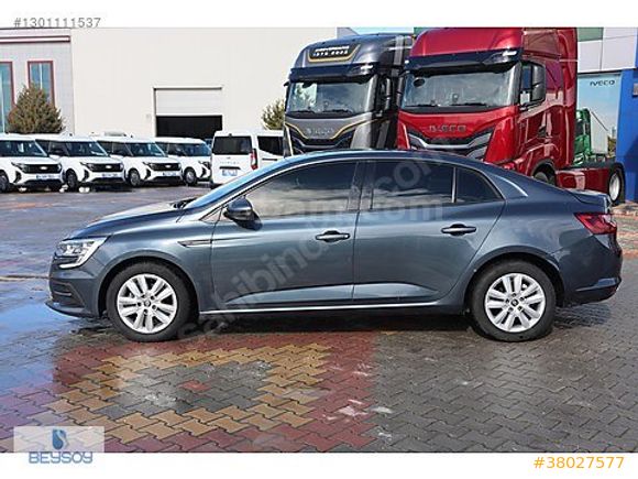 BÜYÜKSOYLU BEYSOY'DAN 2021 MEGANE SEDAN 1.5 JOY BLUEDCI EDC