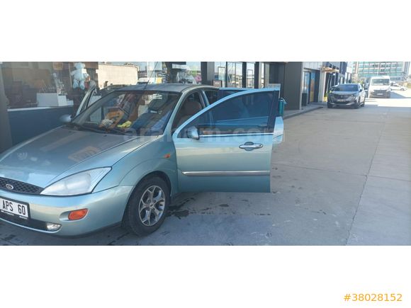 Sahibinden Ford Focus 1.6 Ghia 2000 Model