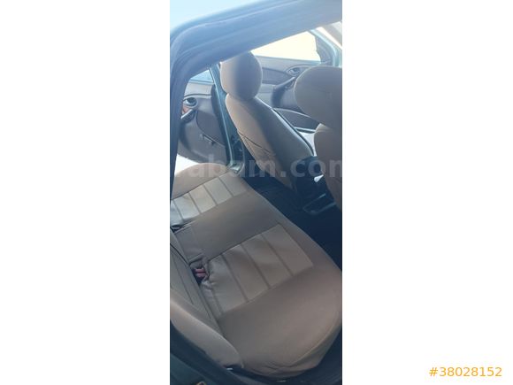 Sahibinden Ford Focus 1.6 Ghia 2000 Model