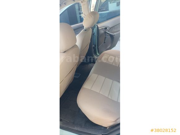 Sahibinden Ford Focus 1.6 Ghia 2000 Model