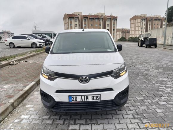 Sahibinden Toyota Proace City 1.5 D Vision 2023 Model