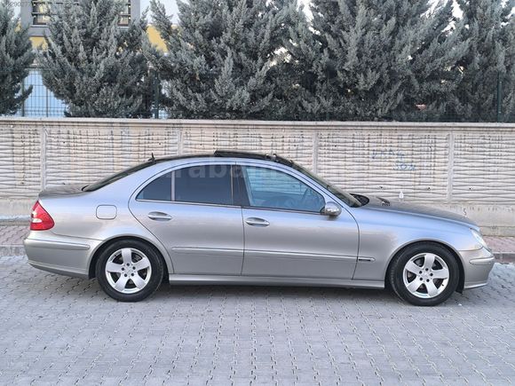 2004 MODEL E 200 CAM TAVAN DERİ ISITMA HAREKET Lİ KOLTUK