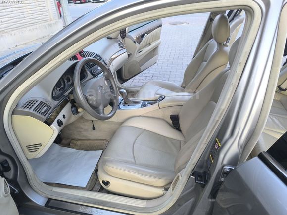 2004 MODEL E 200 CAM TAVAN DERİ ISITMA HAREKET Lİ KOLTUK