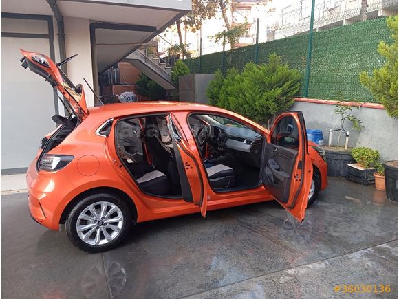 Sahibinden Renault Clio 1.0 TCe Evolution 2025 Model  7.000 km Turuncu