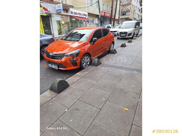 Sahibinden Renault Clio 1.0 TCe Evolution 2025 Model  7.000 km Turuncu