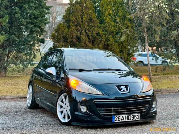 Sahibinden Peugeot 207 1.4 HDi Millesim 2010 Model 
