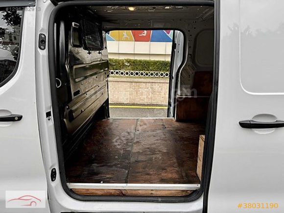 2022 BOYASIZ VİVARO DİZEL-OTOMATİK ÇİFT SÜRGÜ UZUN ŞASE %20kdv