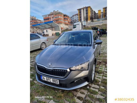 Sahibinden Skoda Scala 1.0 TSI Elite 2022 Model  90.500 km Füme