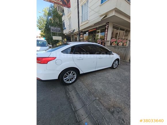 Sahibinden Ford Focus 1.5 TDCi Style 2016 Model  264 km Beyaz