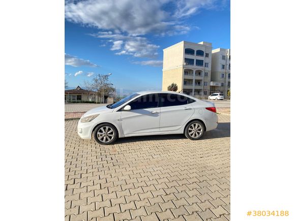 Sahibinden Hyundai Accent Blue 1.6 CRDI Mode Plus 2017 Model