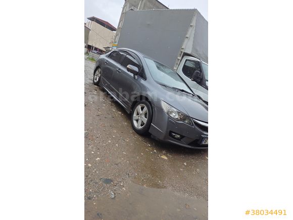 Sahibinden Honda Civic 1.6i VTEC Elegance 2012 Model