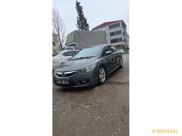 Sahibinden Honda Civic 1.6i VTEC Elegance 2012 Model