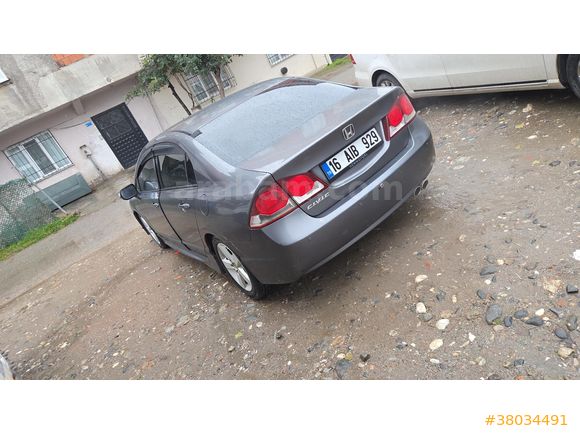 Sahibinden Honda Civic 1.6i VTEC Elegance 2012 Model