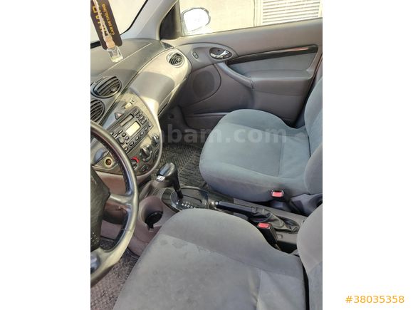 Sahibinden Ford Focus 1.6 Ghia 2001 Model
