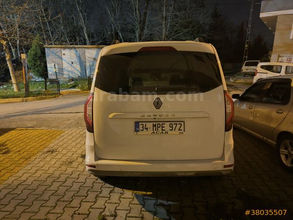 Sahibinden Renault Kangoo Multix 1.3 TCe Iconic 2024 Model