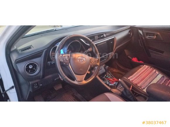 Sahibinden Toyota Auris 1.6 Active 2016 Model  182.000 km orjinal