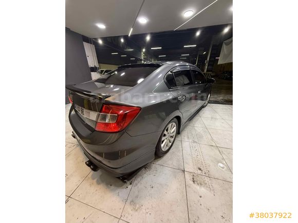 Sahibinden Honda Civic 1.6i VTEC ECO Elegance 2012 Model 