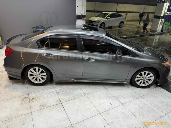 Sahibinden Honda Civic 1.6i VTEC ECO Elegance 2012 Model 
